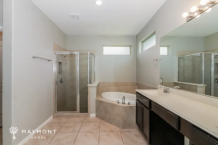 3526 Cambridge Falls Dr — Photo 13