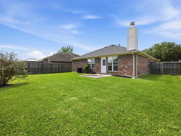 398 Henry St, Alvin, TX 77511