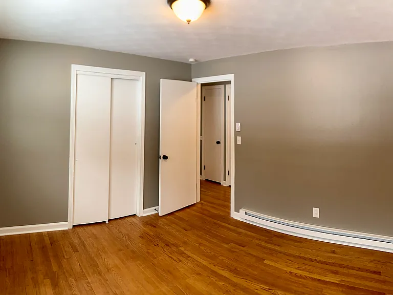 54 Muir Ave — Photo 6