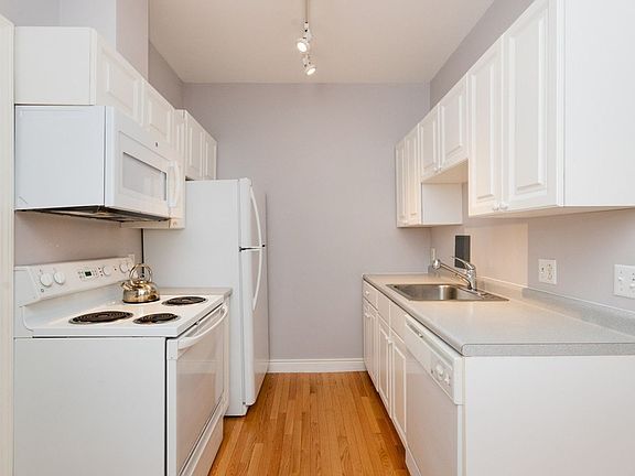 3rd image of 6 W Charlesgate St #105C