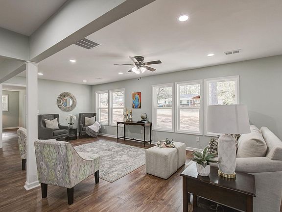 3rd image of 206 Georgia Ln