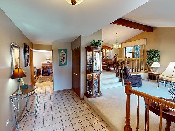 3rd image of 11639 Valley Brook Dr