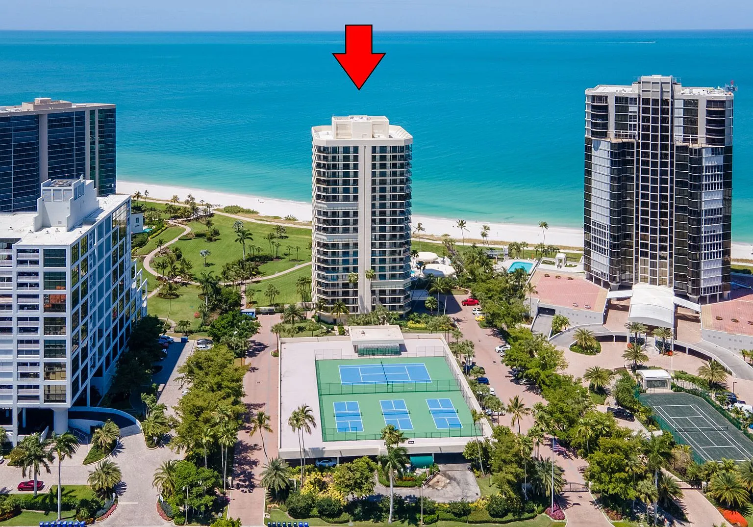 Annual Rental Available Now Stunning 2BR/3BA 9th Floor Condo, Turnkey, Furnished — Photo 4