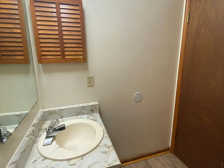 1330 Fuller Rd — Photo 11