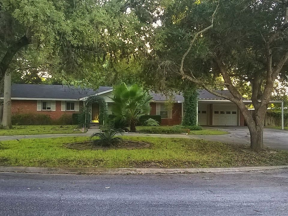 1st image of 546 Hermitage St