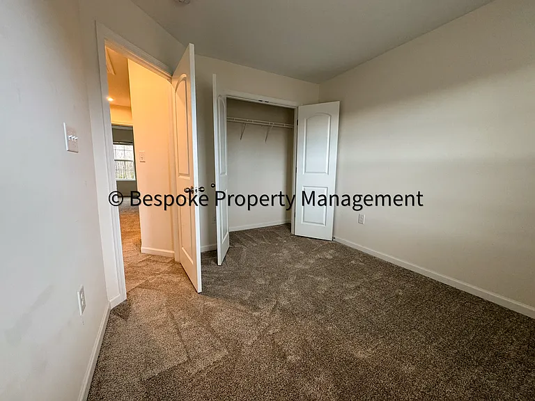 56 Dover Ct — Photo 29