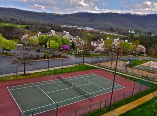 1214 Swan Lake Dr APT 304, Charlottesville, VA 22902