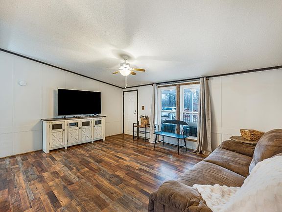 4th image of 339 Plain Ridge Dr