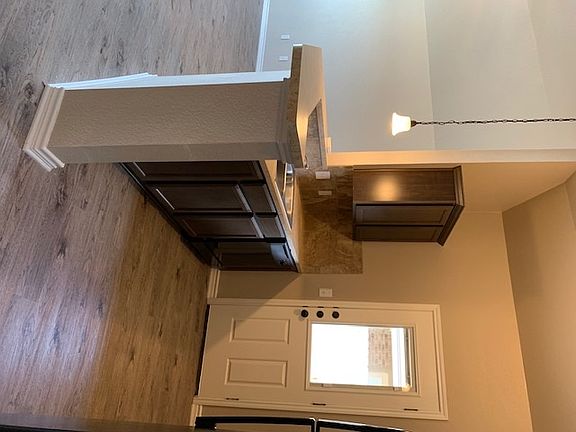 5th image of 705 Sladecek Dr #A