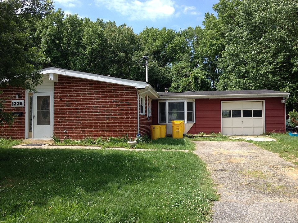 1st image of 1228 Cathedral Dr