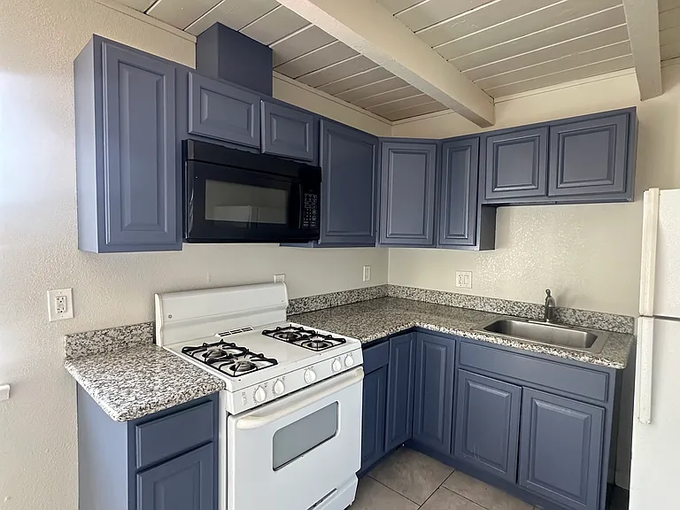 1317 Burbeck Ave #1325 — Photo 7