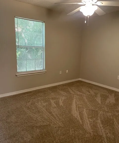 102 Church Ave SE #C — Photo 12