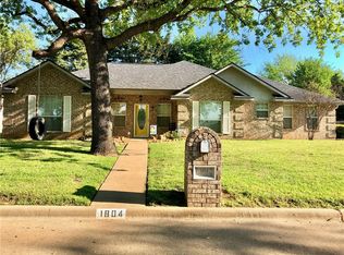1804 Nottingham Dr, Kaufman, TX 75142