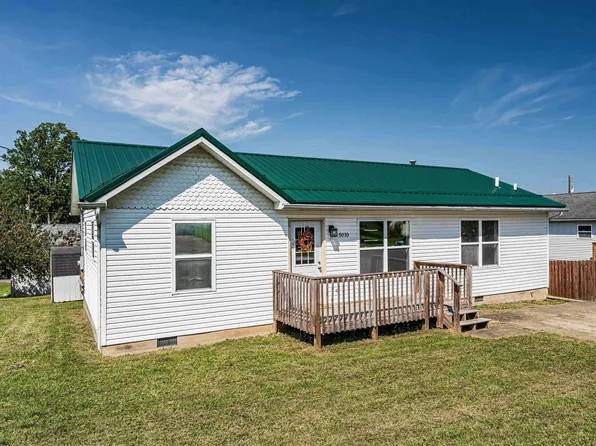 5010 Riverwood Cir, Fairmont, WV 26554