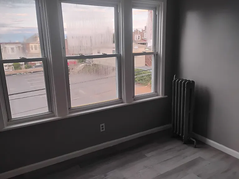 514 W Greenleaf St — Photo 16