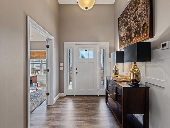 3rd image of 59 Coats Ridge Dr