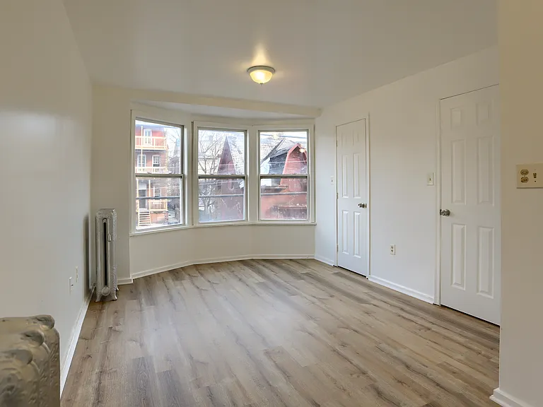 2114 Susquehanna St — Photo 8