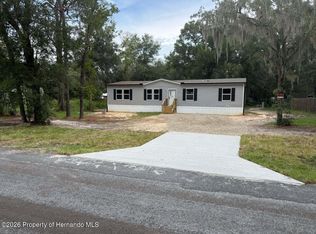 6647 W Van Buren Dr, Homosassa, FL 34448