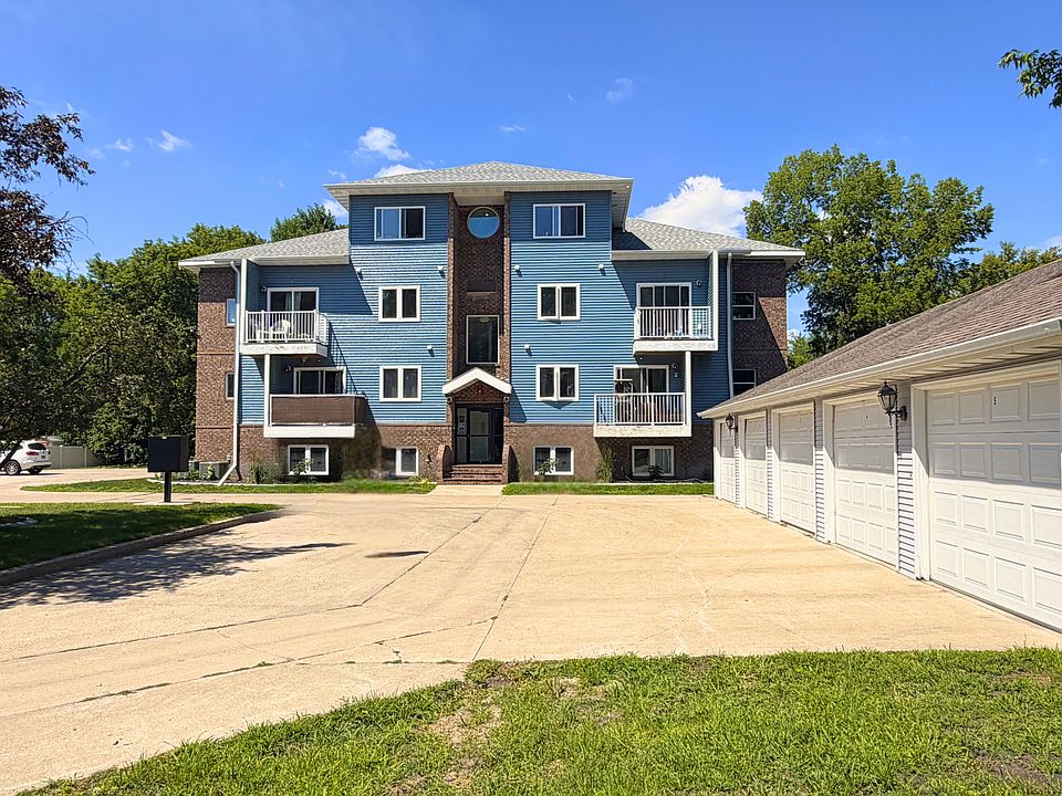 1st image of 605 11th St S APT 03