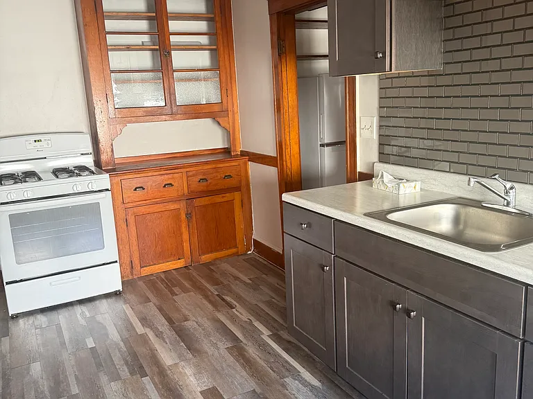 74 Chapman St #2 — Photo 6