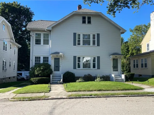 114 Meadow Rd #110, Woonsocket, RI 02895