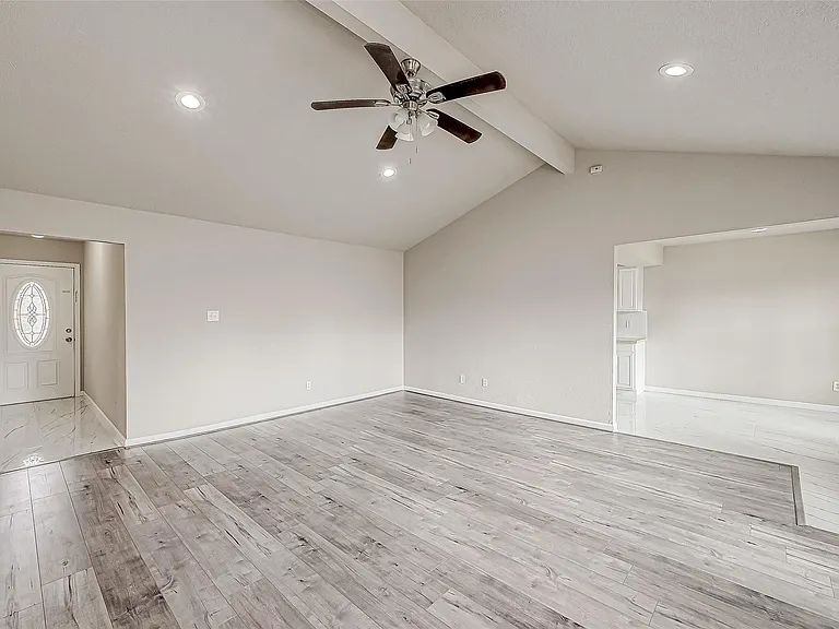 635 Tarpaulin Way — Photo 14
