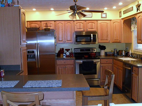 4th image of 3636 Corkwood Dr