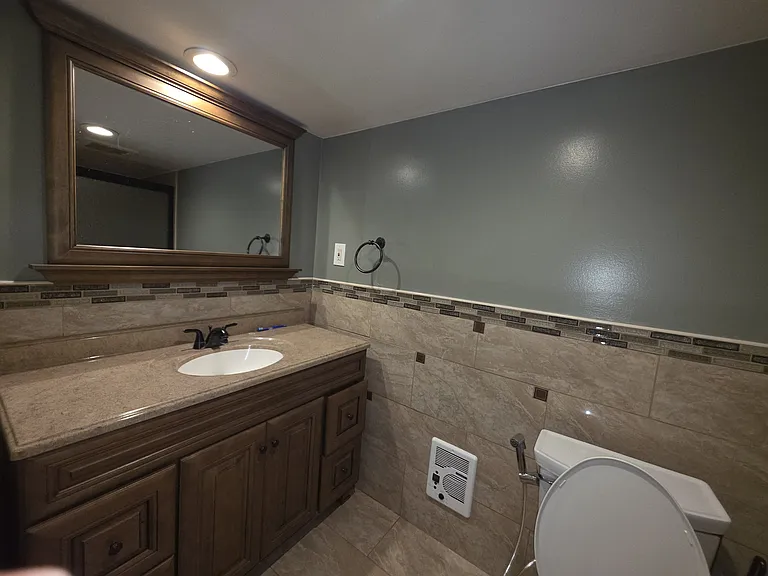 5845 Plainfield St — Photo 21