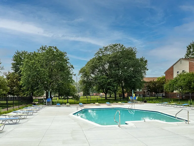 Cove on 10 - Warren, MI — Photo 13