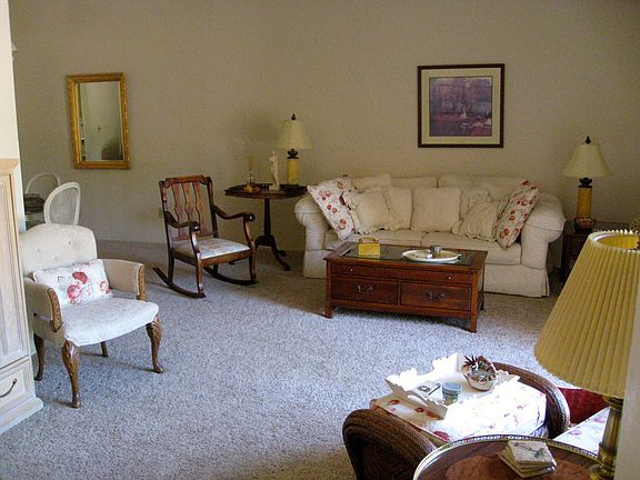 Living/Dining off entry