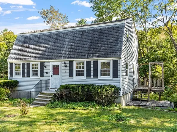 78 Foster St, Littleton, MA 01460