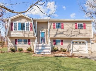 5 Helen St, Stanhope, NJ 07874