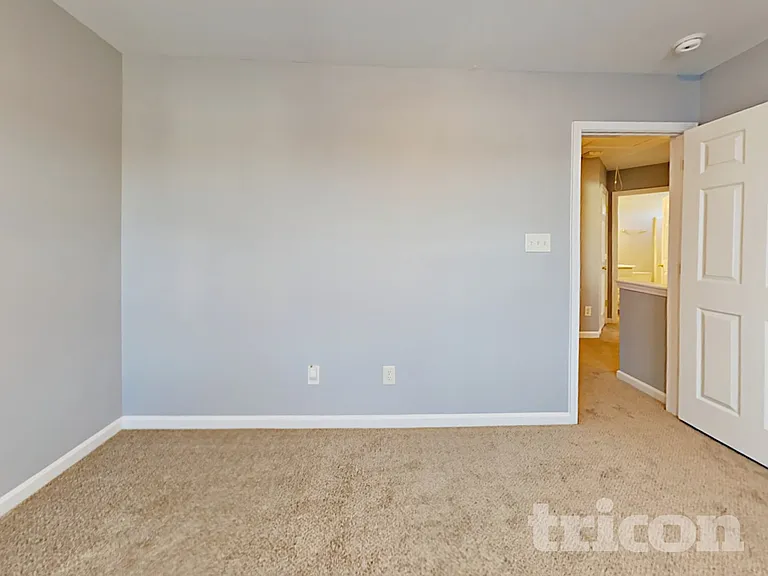 3014 Great Falls Dr — Photo 11