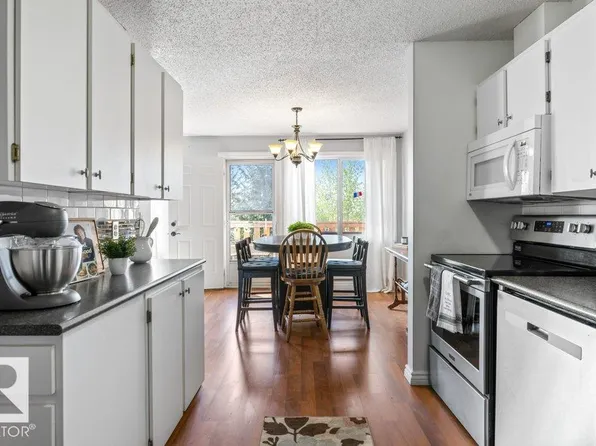 95 McKenney Ave #228, Saint Albert, AB T8N 2Y2