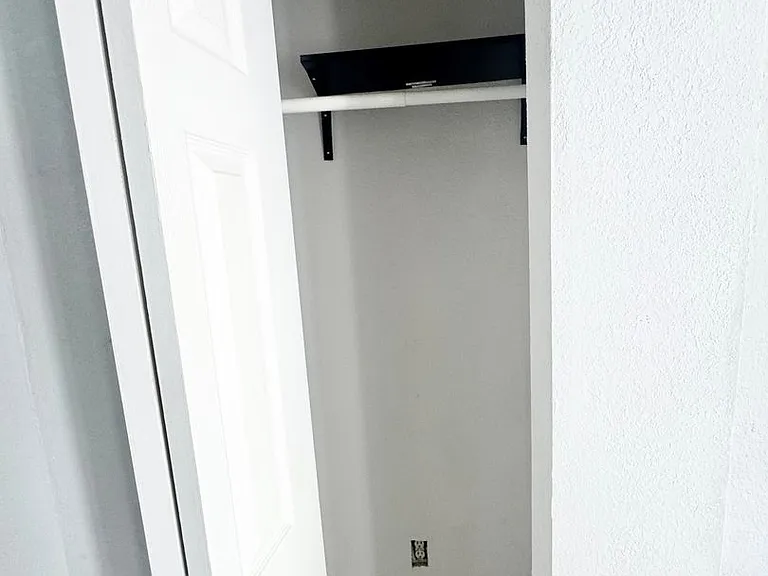 704 Cordova Dr #7 — Photo 18