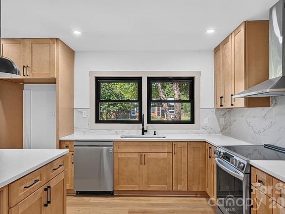 4th image of 3921 Havenwood Rd