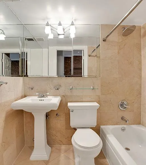 202 E 13th St #3G — Photo 7
