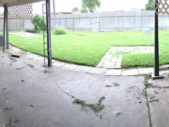 2nd image of 5713 Woodhaven Dr