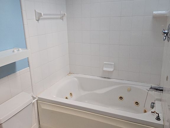 2nd image of 434 Gallup Ave