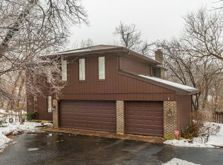 1215 Timber Dr, Dundee, IL 60118