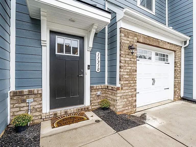 11310 Winding Brook Terrace Dr — Photo 1