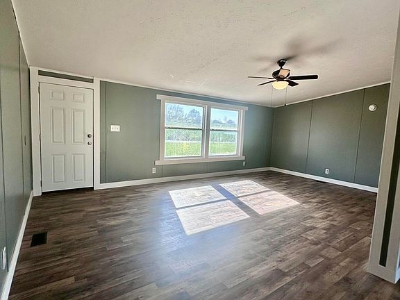 3rd image of 3220 Saltwell Rd