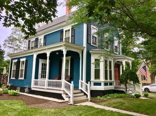 4 S Watson Ln, Dover, NH 03820