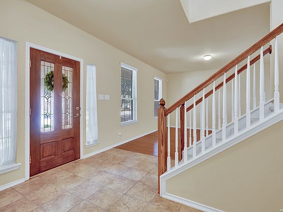 4th image of 2541 Crusader Bend