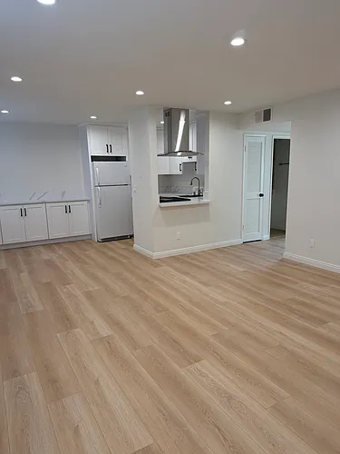 419 S Verdugo Rd #102 Photo 1