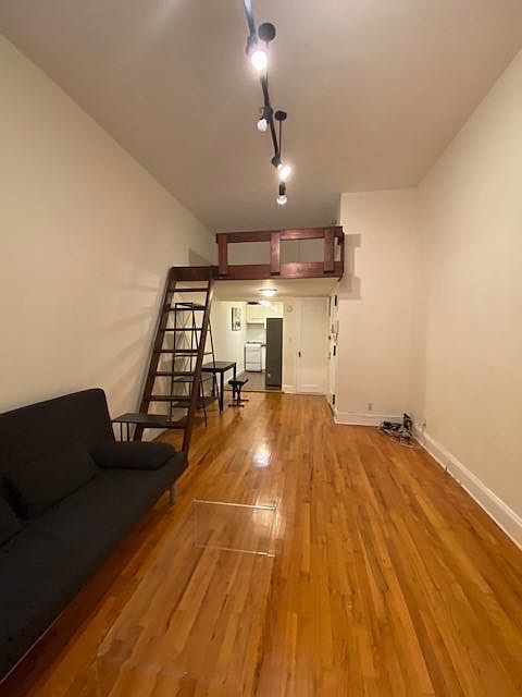 1st image of 69 8th Ave APT 10