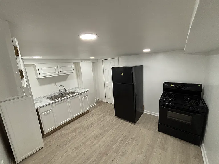 4237 Ulloa St #1 — Photo 4