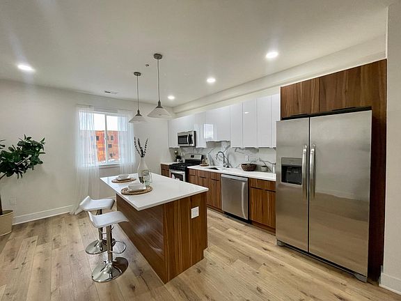 2nd image of 2500 E Tioga St #30-C