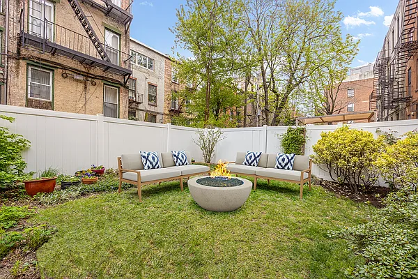 Sold by Corcoran | media 6