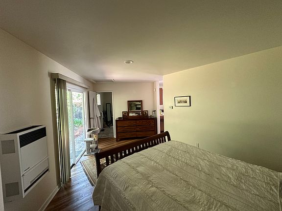 5th image of 833 La Roda Ave